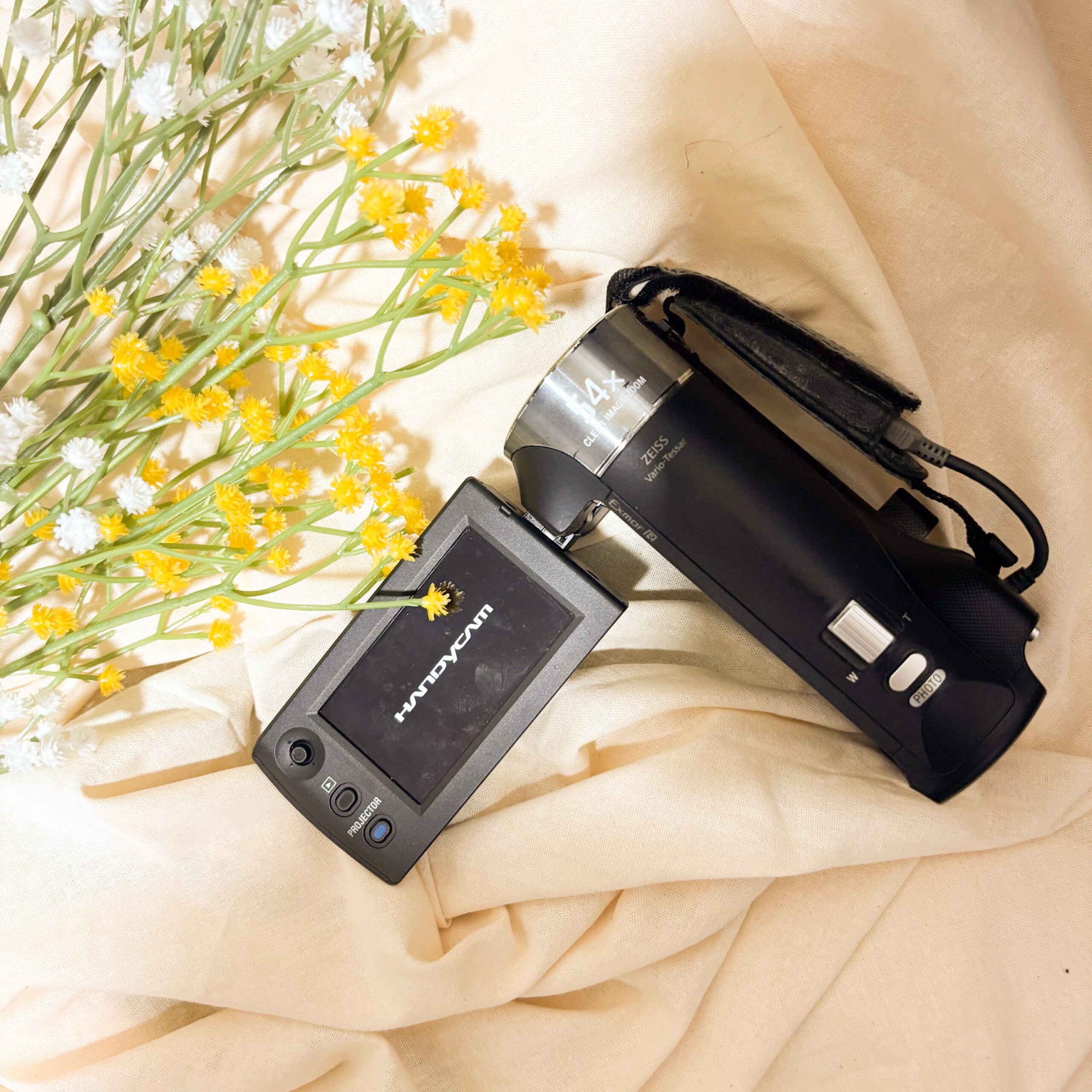 ✧ SONY HANDYCAM PJ240 – WITH PROJECTOR (OG BOX) ✧˖° ♡ - Image 3